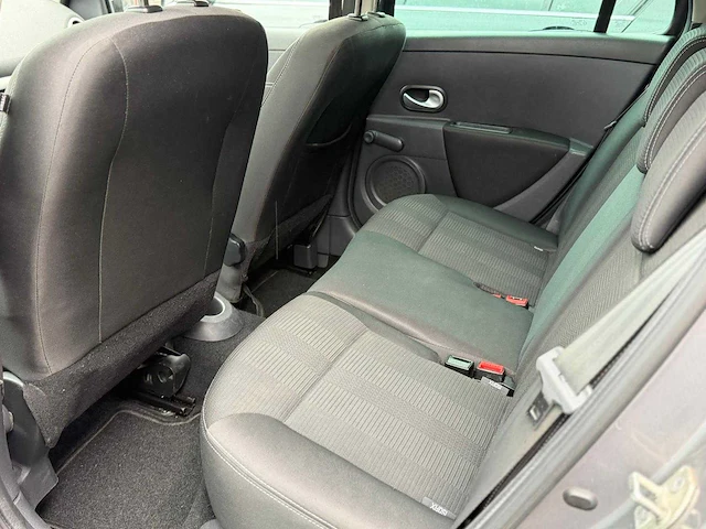 Renault clio estate 1.2 tce collection 51-rbp-6 - afbeelding 11 van  16