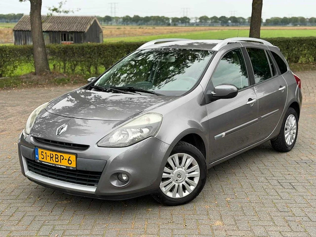 Renault clio estate 1.2 tce collection 51-rbp-6 - afbeelding 1 van  16