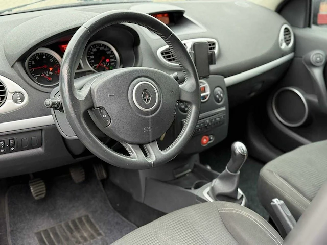 Renault clio estate 1.2 tce collection 51-rbp-6 - afbeelding 9 van  16