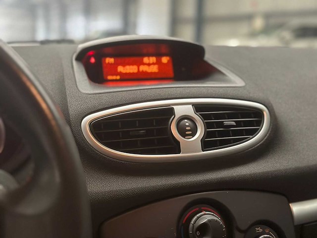 Renault clio estate 1.2 tce collection, jr-399-k - afbeelding 15 van  15