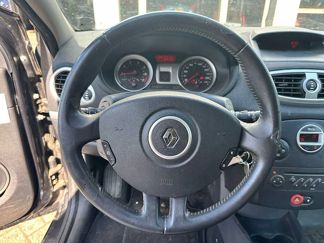 Renault clio estate 1.2 tce dynamique, 26-hfd-7 - afbeelding 2 van  15