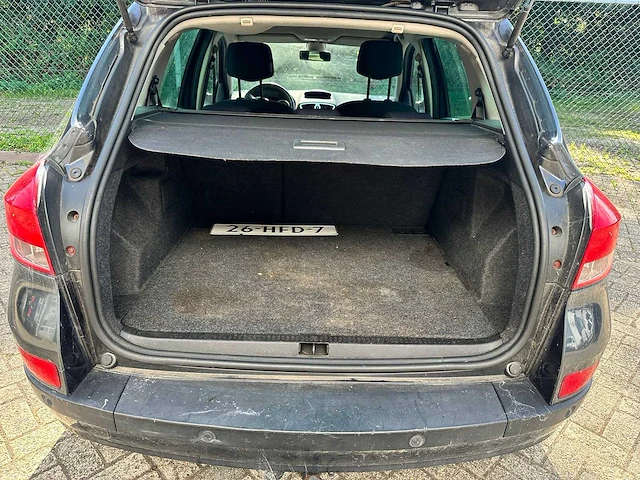 Renault clio estate 1.2 tce dynamique, 26-hfd-7 - afbeelding 11 van  15