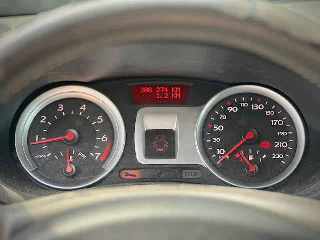 Renault clio estate 1.2 tce dynamique, 26-hfd-7 - afbeelding 3 van  16