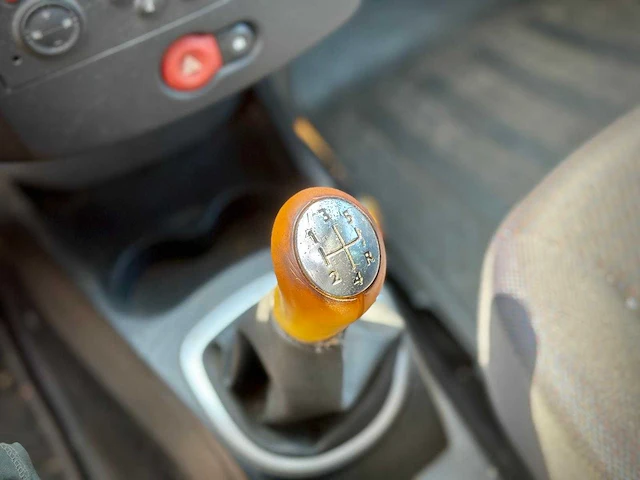 Renault clio estate 1.2 tce dynamique, 26-hfd-7 - afbeelding 8 van  16