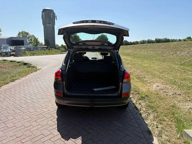 Renault clio estate 1.2 tce dynamique , 91-hzf-1 - afbeelding 15 van  23