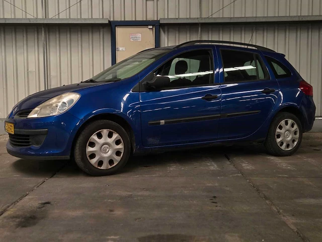 Renault clio estate 1.2 tce expression , 53-zp-fz - afbeelding 4 van  17