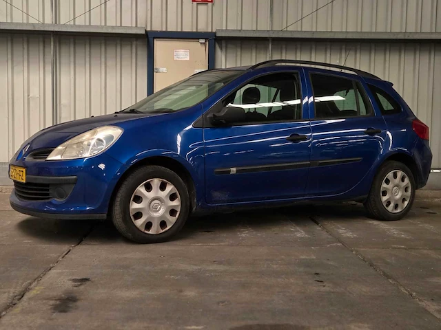Renault clio estate 1.2 tce expression , 53-zp-fz - afbeelding 1 van  17