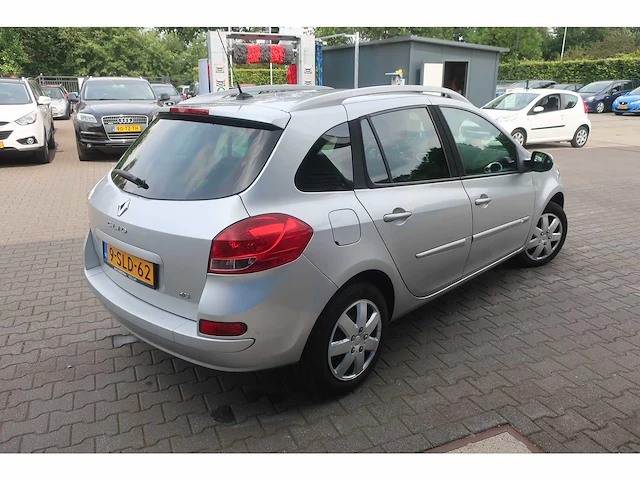 Renault clio estate 1.5 dci authentique, 9-sld-62 - afbeelding 9 van  16