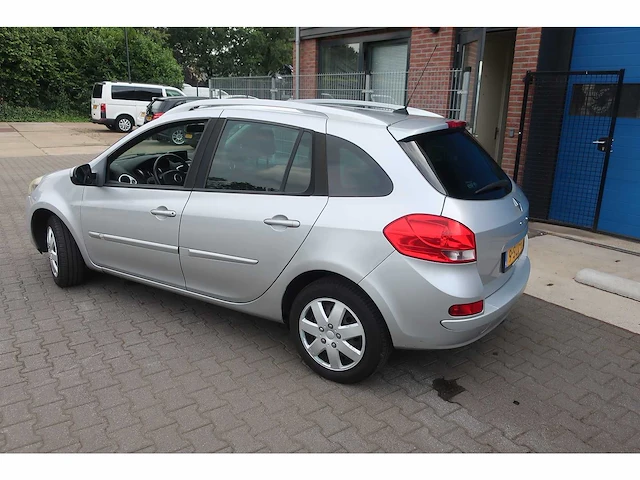 Renault clio estate 1.5 dci authentique, 9-sld-62 - afbeelding 10 van  16