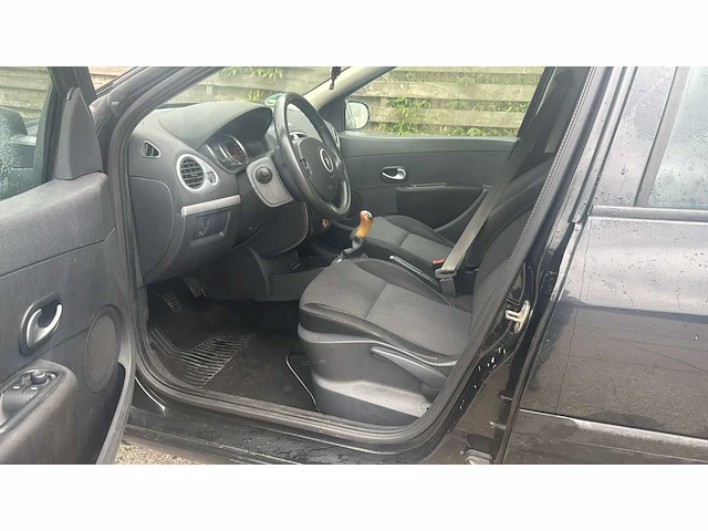 Renault clio estate 1.5 dci collection, 54-xhj-5 - afbeelding 9 van  11