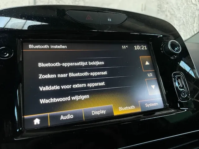 Renault clio estate 1.5 energy dci 90 s&s expression 90pk 2018 -orig. nl-, tf-029-f - afbeelding 36 van  56