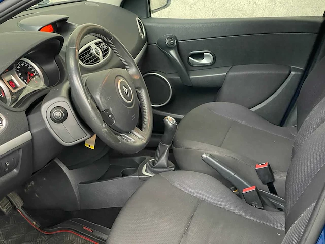 Renault clio estate 1.6-16v dynamique 111pk 2008 - afbeelding 10 van  36