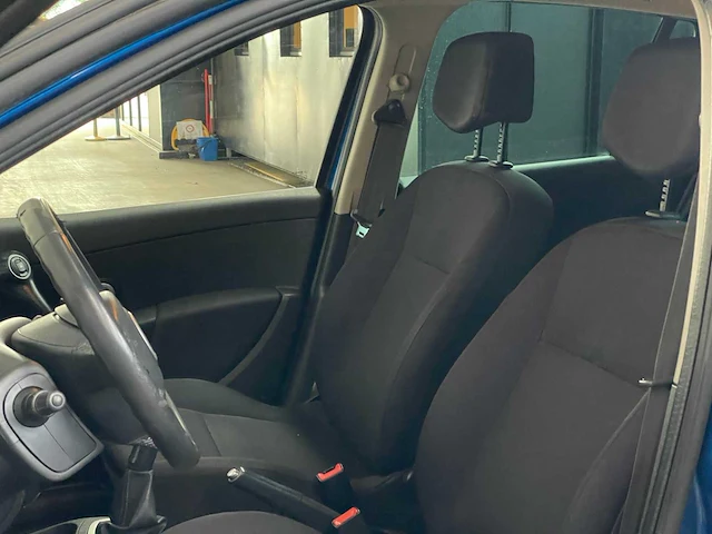 Renault clio estate 1.6-16v dynamique 111pk 2008 - afbeelding 25 van  36