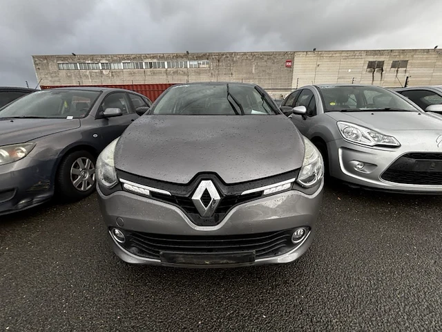 Renault clio iv 0 9 tce,2016 - afbeelding 12 van  25