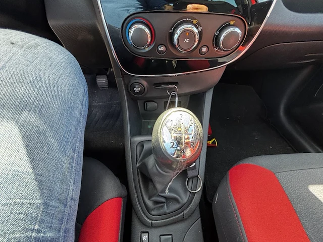 Renault clio iv 1.5 dci expression 75, 2013 - afbeelding 2 van  33