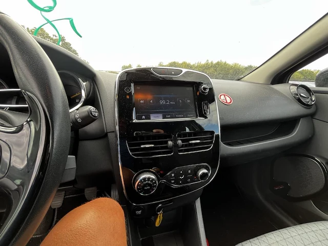 Renault clio iv dynamique energy dci 90, 2014 - afbeelding 2 van  28