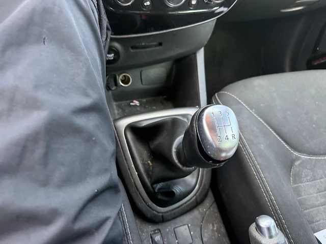 Renault clio iv phase ii,2016 - afbeelding 9 van  30