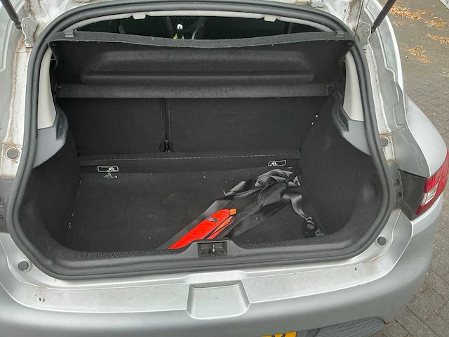 Renault clio personenauto (2-xrz-59) - afbeelding 14 van  37