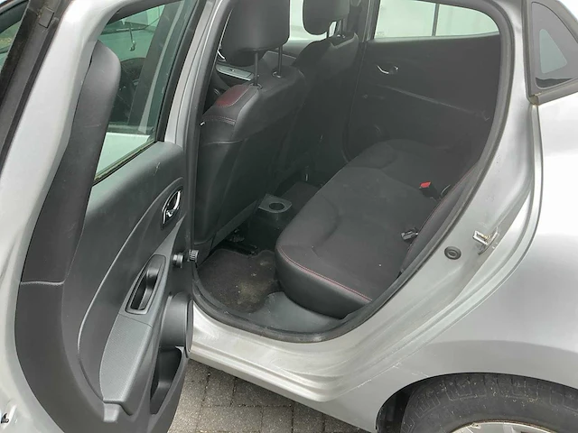 Renault clio personenauto (2-xrz-59) - afbeelding 17 van  37