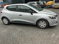 Renault clio personenauto (2-xrz-59) - afbeelding 32 van  37