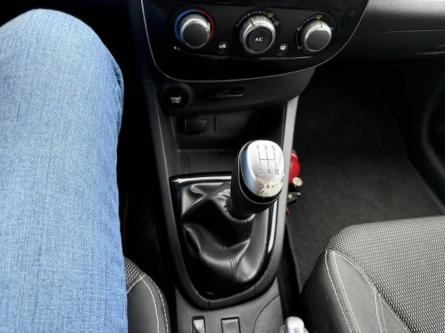Renault clio sw iv phase ii 0.9 tce zen (eu6c),2018 - afbeelding 2 van  25