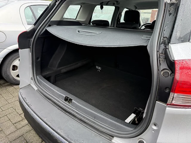Renault clio sw iv phase ii 0.9 tce zen (eu6c),2018 - afbeelding 9 van  25