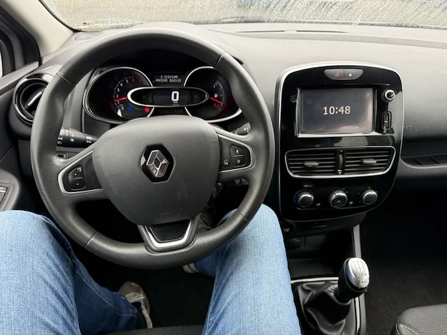 Renault clio sw iv phase ii 0.9 tce zen (eu6c),2018 - afbeelding 24 van  25