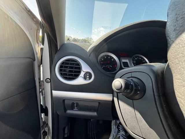 Renault clio sw phase ii 1.2i expression 75, 2012 - afbeelding 7 van  29
