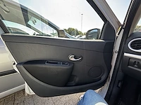 Renault clio sw phase ii 1.2i expression 75, 2012 - afbeelding 8 van  29