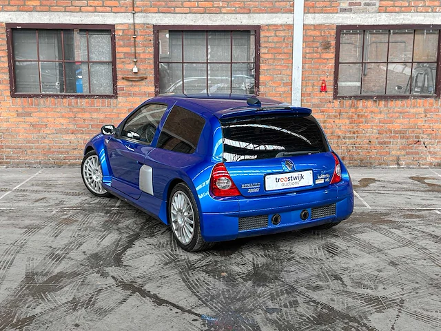 Renault clio v6 rs phase 2 255 renault sport 3.0 v6 255pk 2004, p-745-nn youngtimer - afbeelding 9 van  40