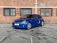 Renault clio v6 rs phase 2 255 renault sport 3.0 v6 255pk 2004, p-745-nn youngtimer - afbeelding 23 van  40
