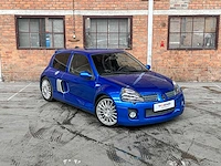 Renault clio v6 rs phase 2 255 renault sport 3.0 v6 255pk 2004, p-745-nn youngtimer - afbeelding 39 van  40
