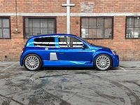 Renault clio v6 rs phase 2 255 renault sport 3.0 v6 255pk 2004, p-745-nn youngtimer - afbeelding 40 van  40