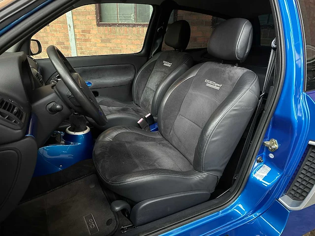 Renault clio v6 rs phase 2 255 renault sport 3.0 v6 255pk 2004, p-745-nn youngtimer - afbeelding 30 van  40