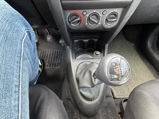 Renault clio,2002 - afbeelding 8 van  40