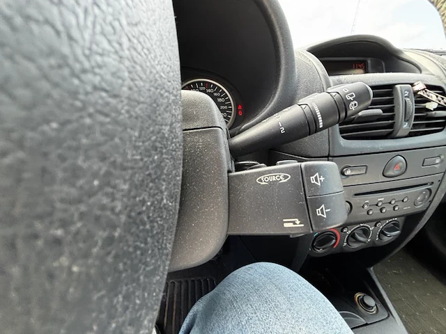Renault clio,2002 - afbeelding 11 van  40