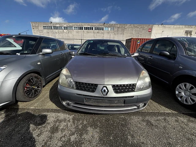 Renault clio,2002 - afbeelding 12 van  40