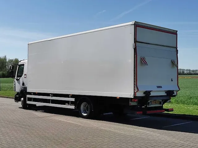 Renault d 220 vrachtwagen - afbeelding 6 van  11