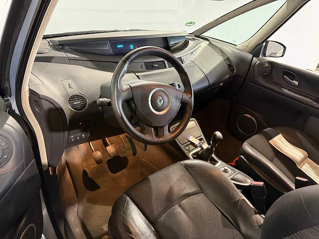 Renault espace 2.0t dynamique, 56-jfk-8 - afbeelding 17 van  18
