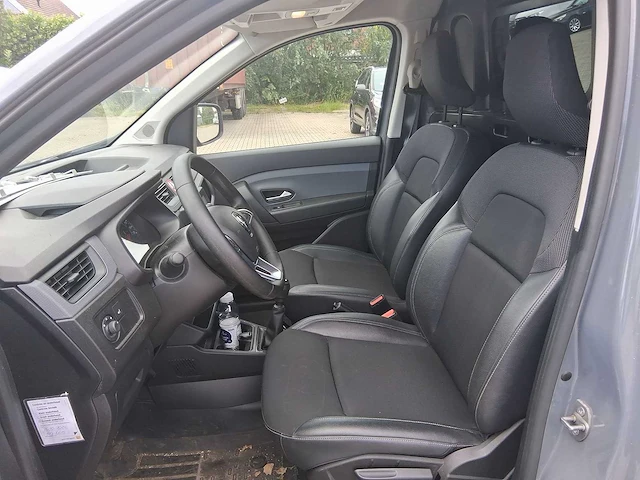 Renault express 1.5 dci 75 comfort | vnv-66-j - afbeelding 2 van  31