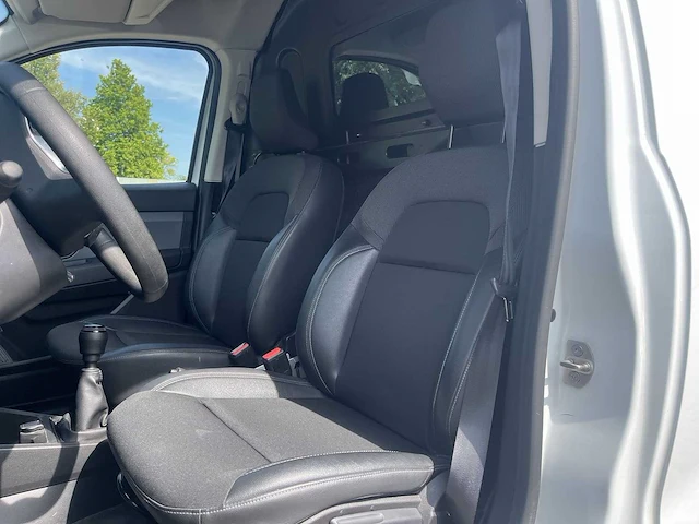 Renault express 1.5 dci 75 comfort | vrg-92-x - afbeelding 2 van  22