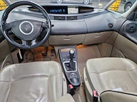 Renault grand espace 3.5 v6 initiale j , 15-tv-dh - afbeelding 18 van  20