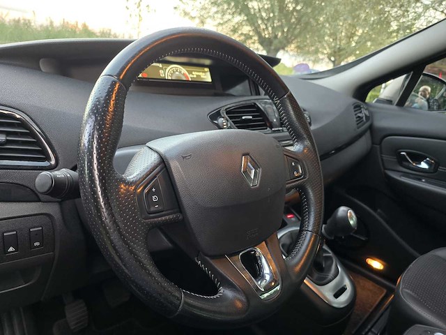 Renault grand scénic 1.2 tce bose 7p , 7-kpb-00 - afbeelding 30 van  30
