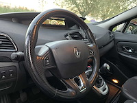 Renault grand scénic 1.2 tce bose 7p , 7-kpb-00 - afbeelding 30 van  30