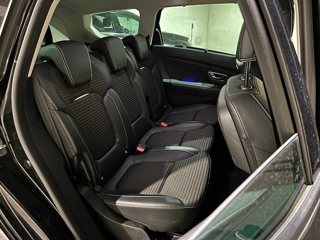 Renault grand scénic 1.3 tce intens 140pk 2020, j-265-xz - afbeelding 29 van  41