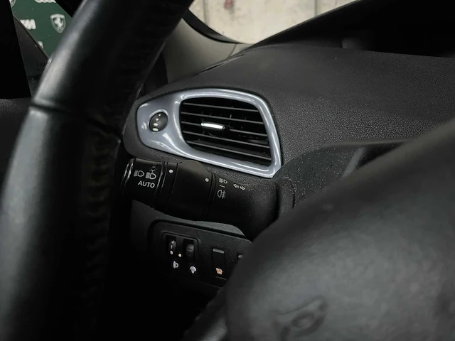 Renault grand scénic 1.5 dci limited 7p. 110pk 2015, g-358-gx - afbeelding 25 van  43