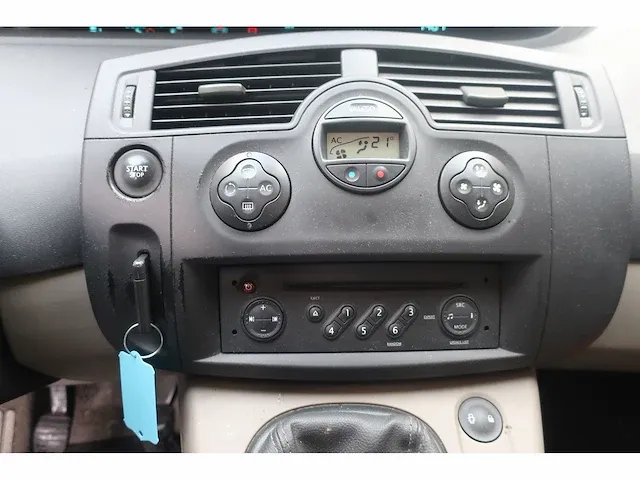 Renault grand scénic 1.6-16v dynam.comf, 23-tf-gx - afbeelding 2 van  15