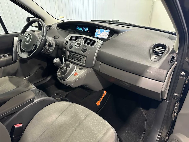 Renault grand scénic 2.0-16v business l. 45-hsb-5 - afbeelding 11 van  20