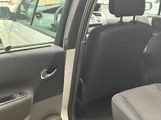 Renault grand scénic 2.0 16v tech line 7p, 47-xg-sk - afbeelding 11 van  17
