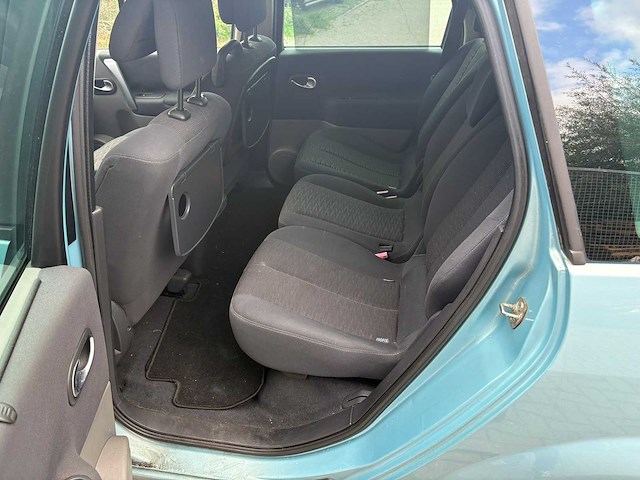 Renault grand scénic 2.0-16v tech line airco cruise, 11-gbr-3 - afbeelding 14 van  27